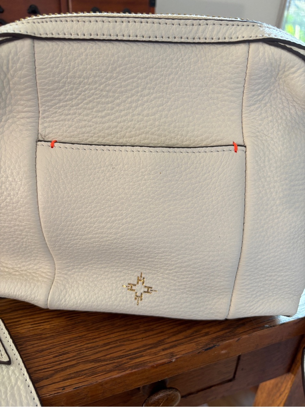 India Hicks Shift & Switch Crossbody Bag - Picture 2 of 16